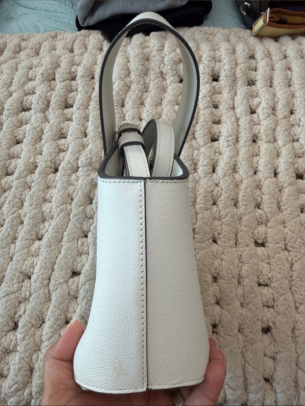 DANSE LENTE Mini Johnny Bucket Bag
Bianco - NWOT - Picture 11 of 15
